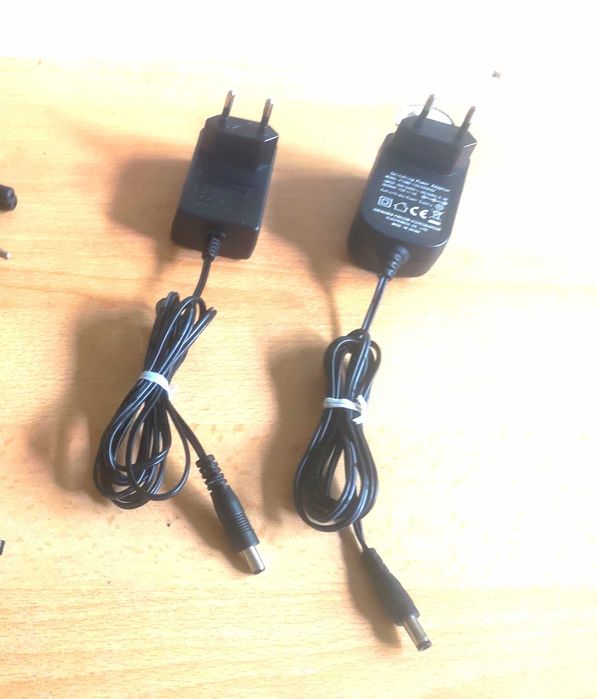 Încărcător 12V                  .