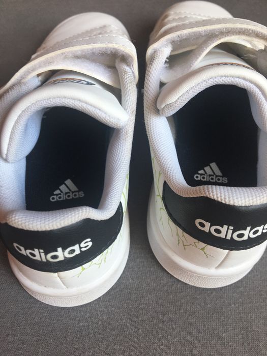 Детски маратонки Adidas Marvel