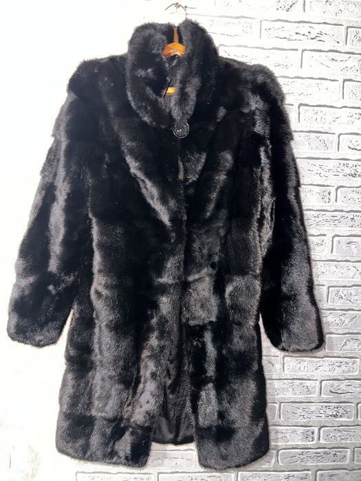 Продам шубу норковую