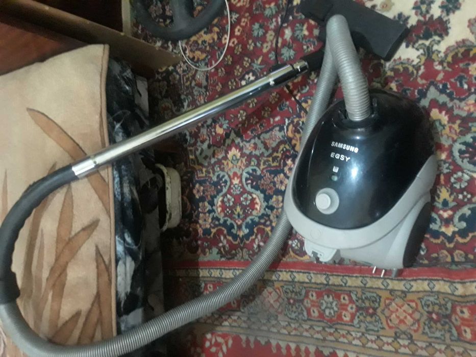 пылесосы  самсунг на выбор с контейнерами