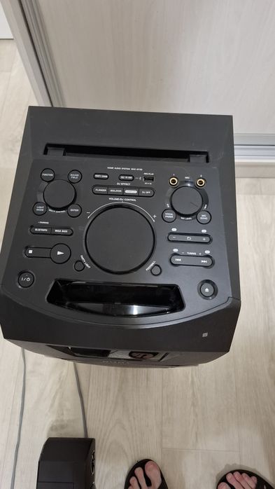 Мощный медиацентр Sony MHC-GT3D