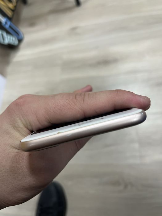 Айфон 8+ в хорошом состояний