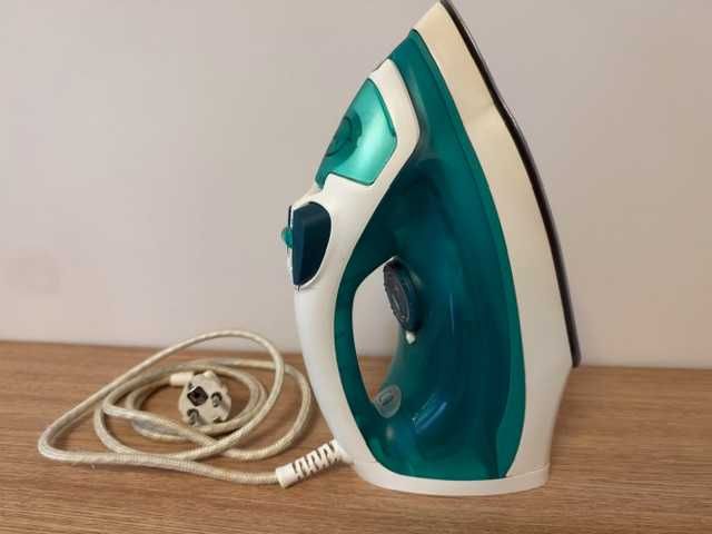 Употребявана ютия Philips, модел PowerLife