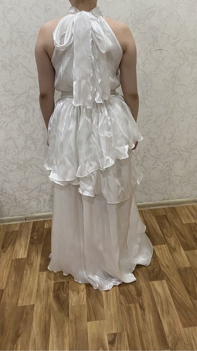 Продам платье новое