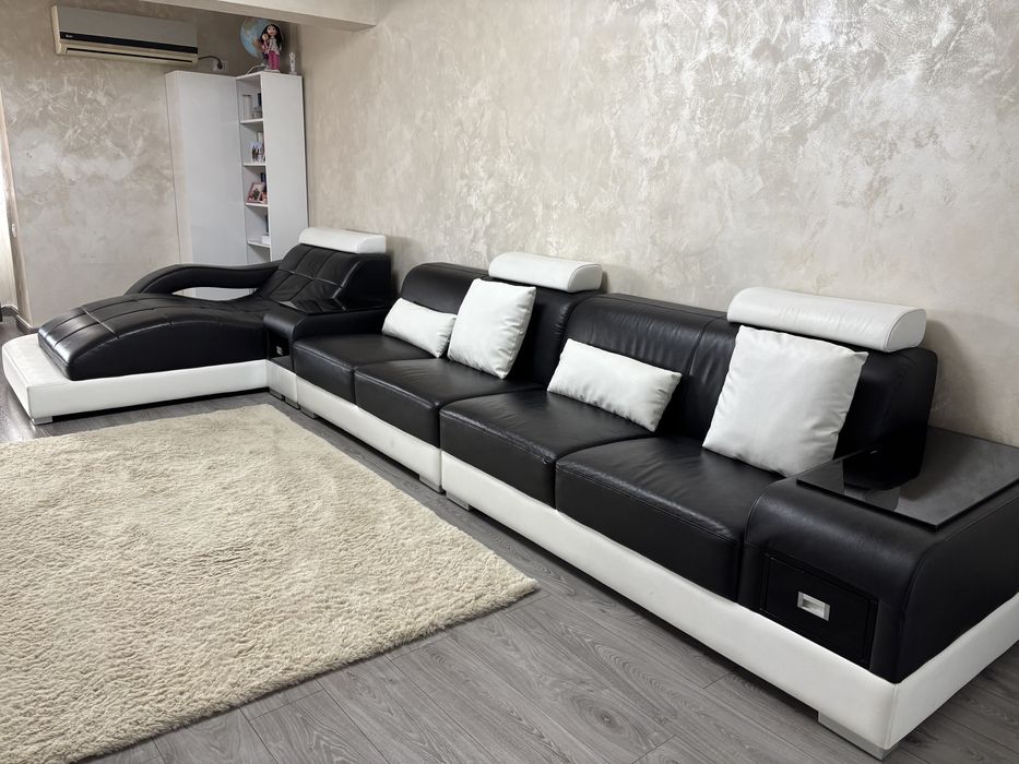 Canapea cu colt modulara