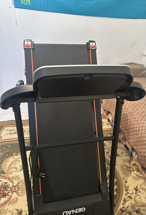 Продаю беговую дорожку