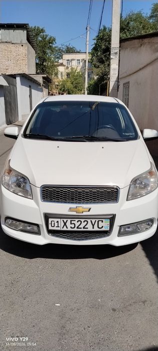 Nexia 3 sotiladi avtomat