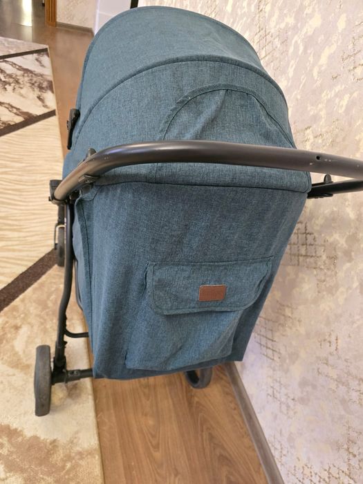 Продам прогулочную коляску