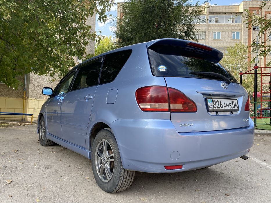 Тоиота ипсум 2005 года