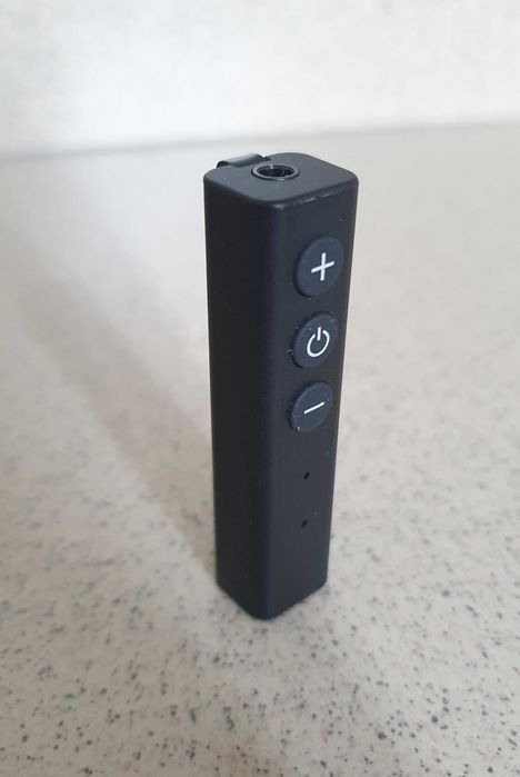 Безжичен Bluetooth AUX приемник за кола