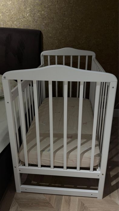 Продам кровать-манеж