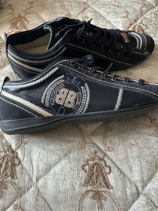 Продам  кроссовки Baldinini