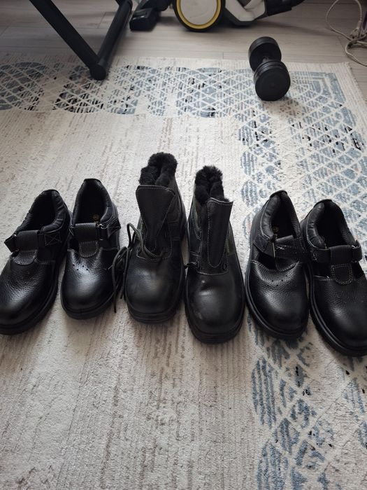 Продам обувь для работы