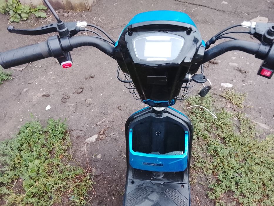 Продам мопед илеже обмен на айфон мапет не находу нужно по электрике
