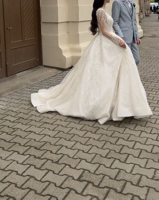 Rochie de mireasa tip printesa