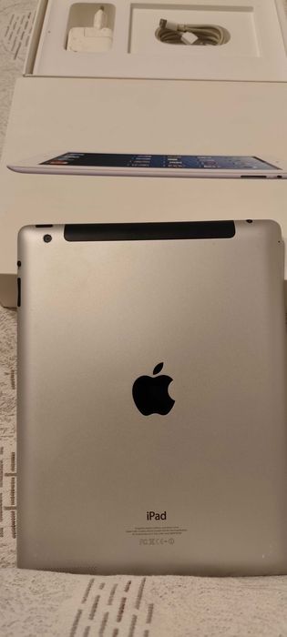 IPad 16GB White страхотен