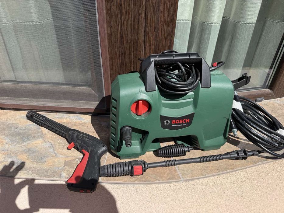 Водоструйка Bosch EasyAquatak 120 (1500W, 120 bar) – Отлично състояние
