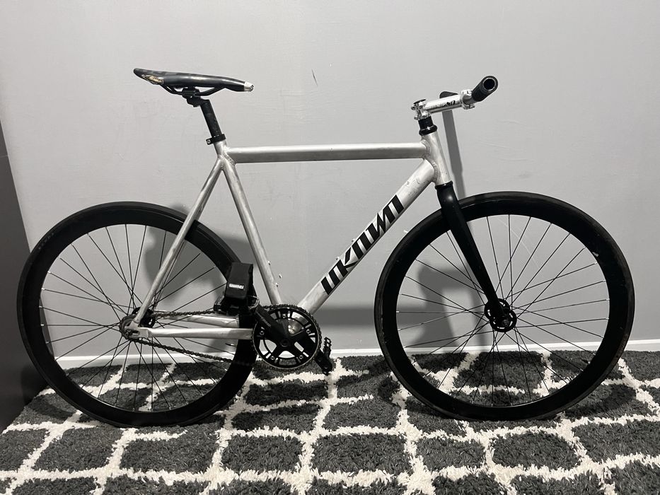 unknown fixed gear байк