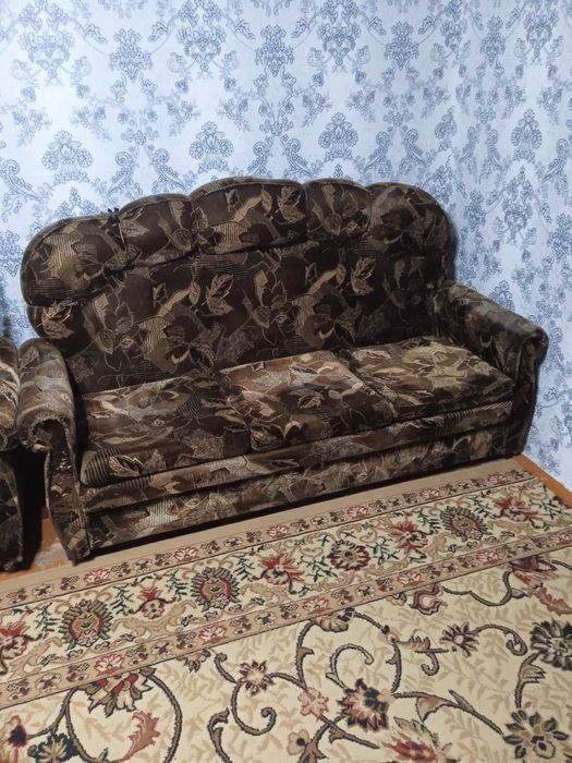 Диван с креслами