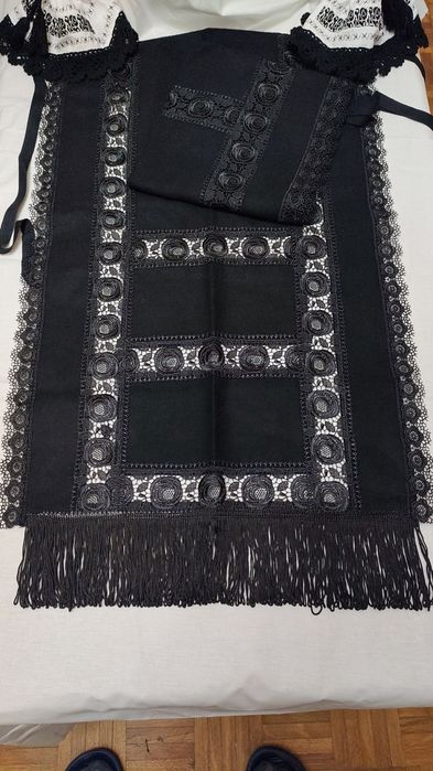 Costum popular, dama, zona Făgăraș