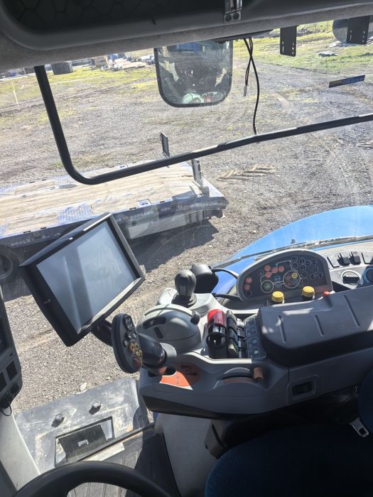 Tractor New Holland T8.420/ Case 370 cvx