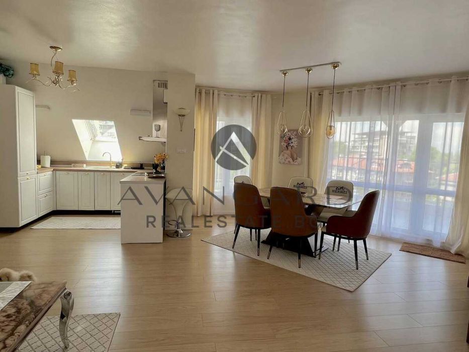 Продава се Тристаен апартамент в Пловдив, Център - 120 кв.м за 2508 €/кв.м - Снимка #2