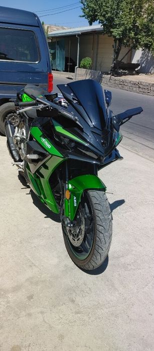 Kawasaki 400cc sotiladi
