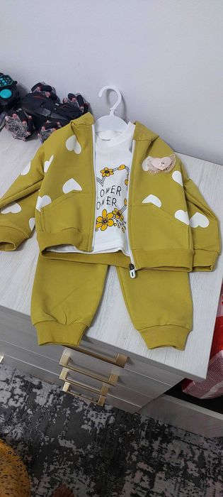 Qizaloqlar uchun kuzgi troyka