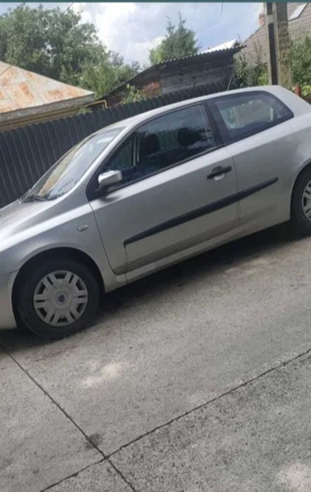 Vând fiat stilo.