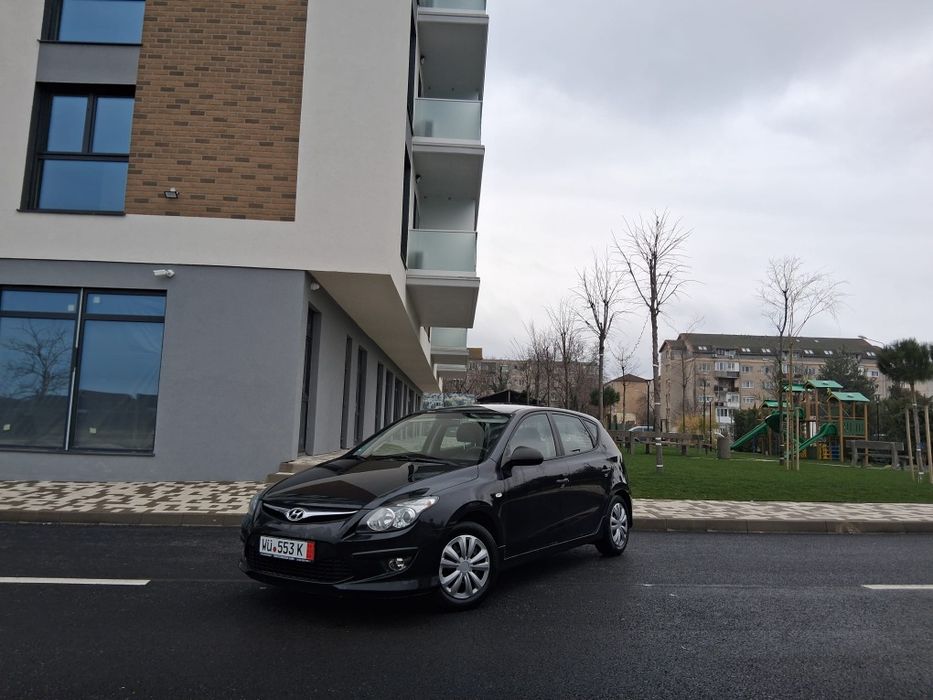 HYUNDAI i30 2011 — imagine 3