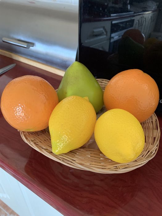 Искусственные фрукты