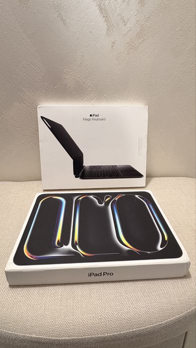 ipad pro 11 inch M5 512gb + Magic Keoyboard