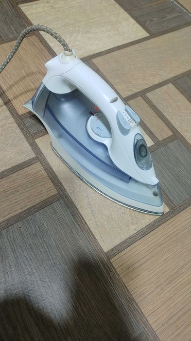 Продам утюг фирма nikai