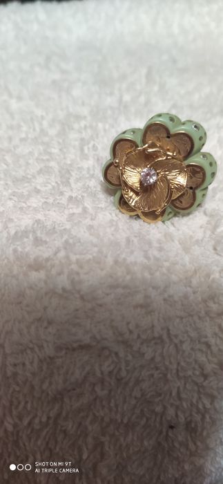 Продам золотое кольцо