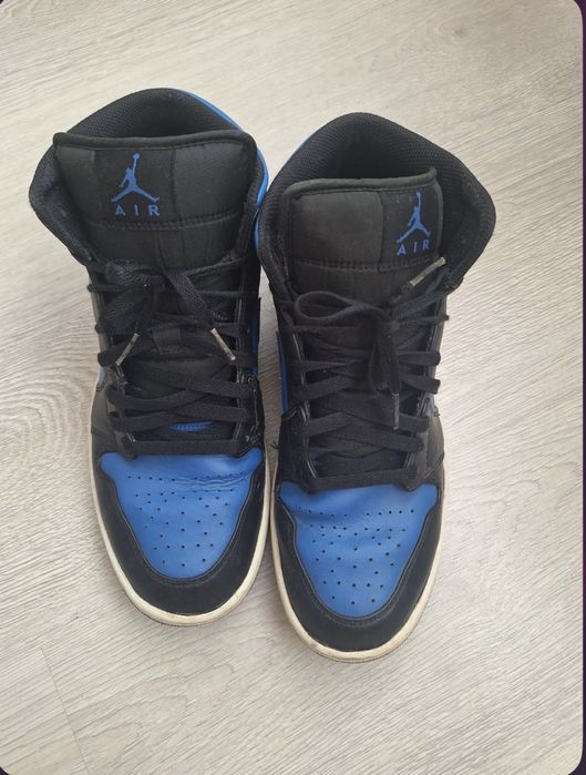 Air Jordan 1 Mid