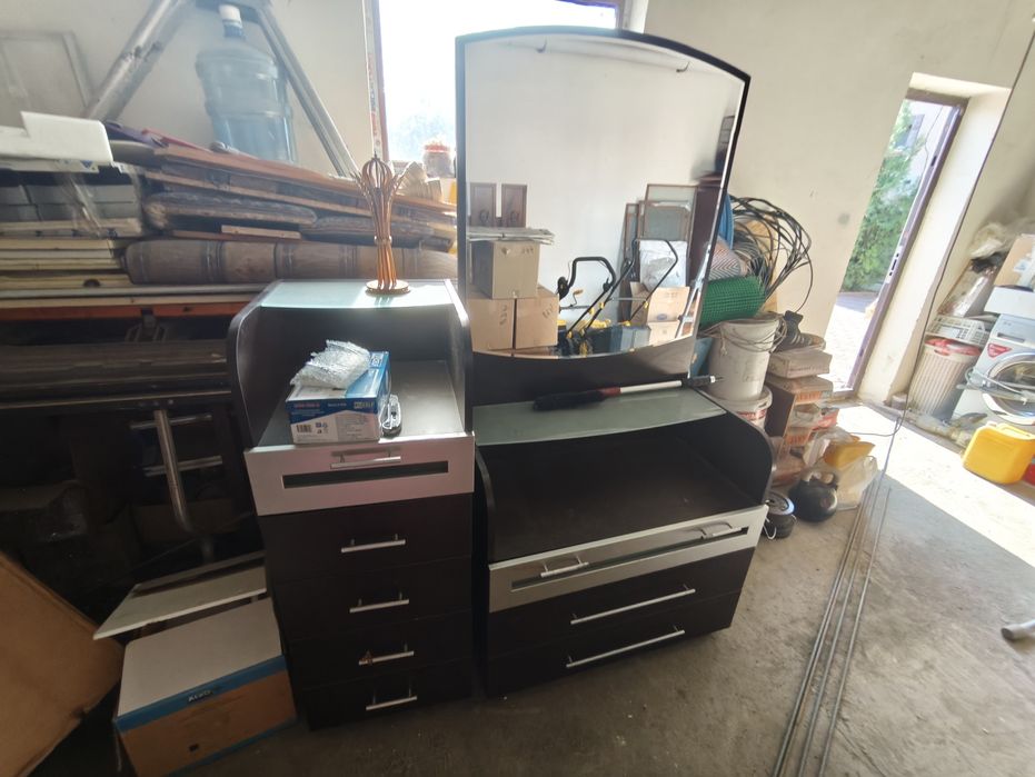 Трюмо и шкаф в прихожую