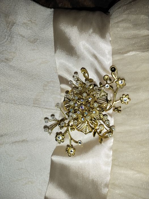 Вечернее праздничное платье на выход .