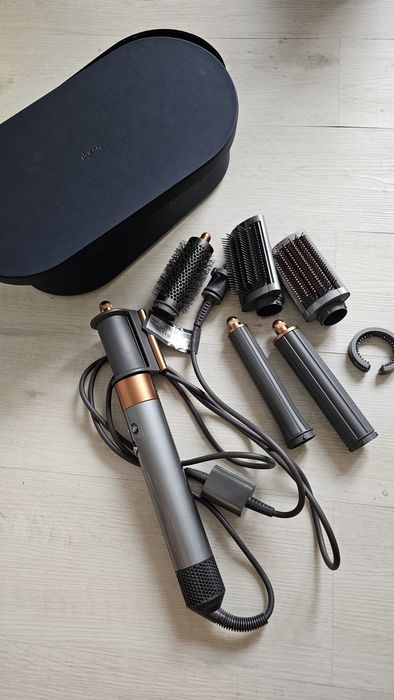 Фен стайлер Dyson оригинал Airwrap Multi-styler.В отличном