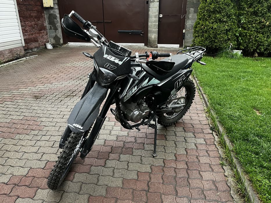 Продам эндуро 250 кубов