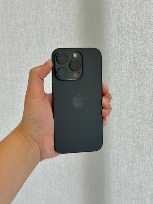 iPhone 15 Pro 256GB в отличном состоянии!