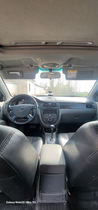 Jentra 3 pazitsa sotildi