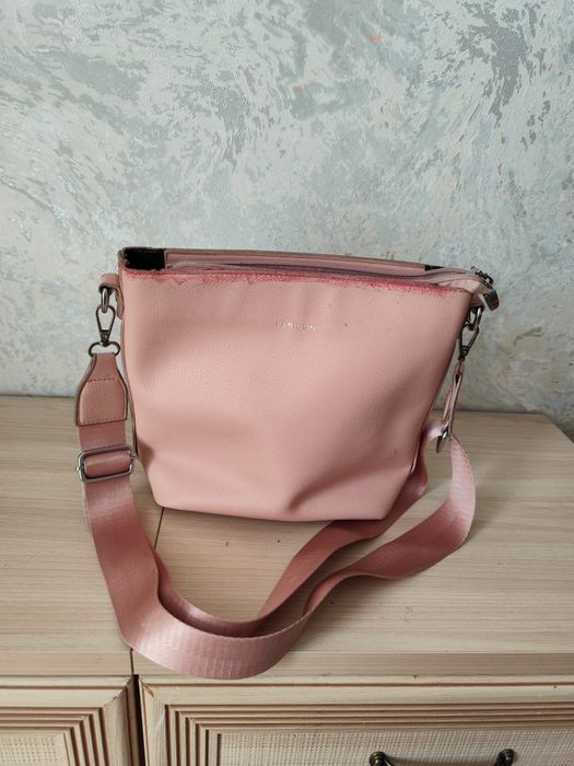 Отдам бесплатно вещи