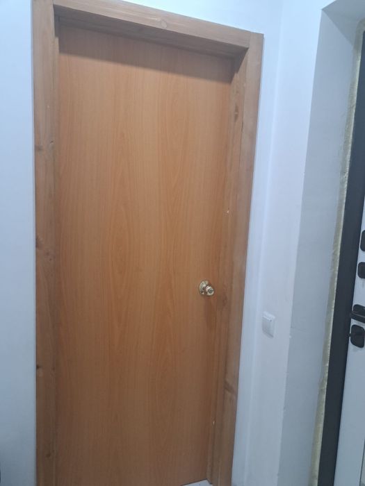 Продам срочно двери