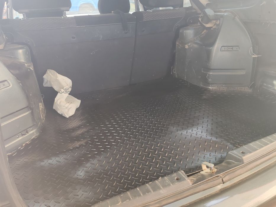 Lada priora unversal kuzov 2010yil