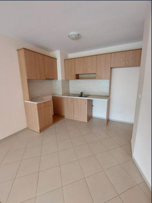 Дава се под наем Тристаен апартамент в София, Белите брези - 113 кв.м за 600 € - Снимка #1