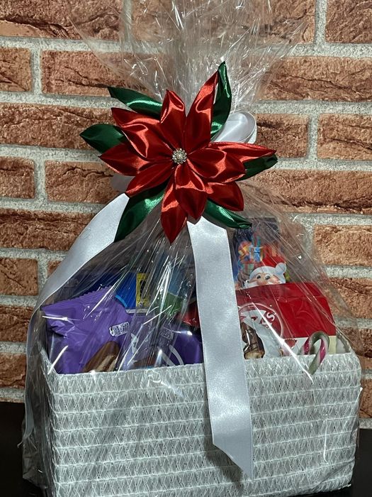 Coșuleț și ghetuțe cu dulciuri de Moș Nicolae