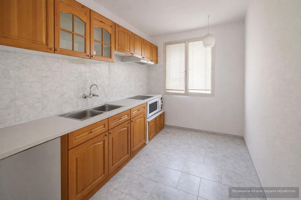 Тристаен апартамент под наем в кв. Кючук Париж