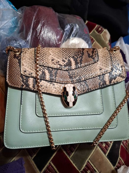 genti  aduse din italia, unele noi nepurtate de firma