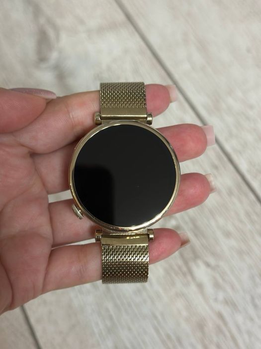 Продам смарт часы HUAWEI WATCH GT 4