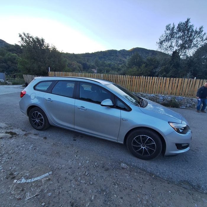 Vând autoturism opel